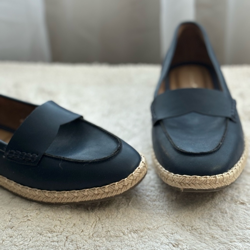 Tommy Bahama Black and Tan Espadrille Flats